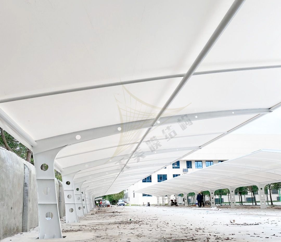 膜結(jié)構(gòu)車棚 膜結(jié)構(gòu)車棚