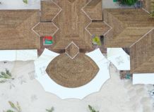 膜結(jié)構(gòu)遮陽連廊 遮陽膜結(jié)構(gòu)設(shè)計