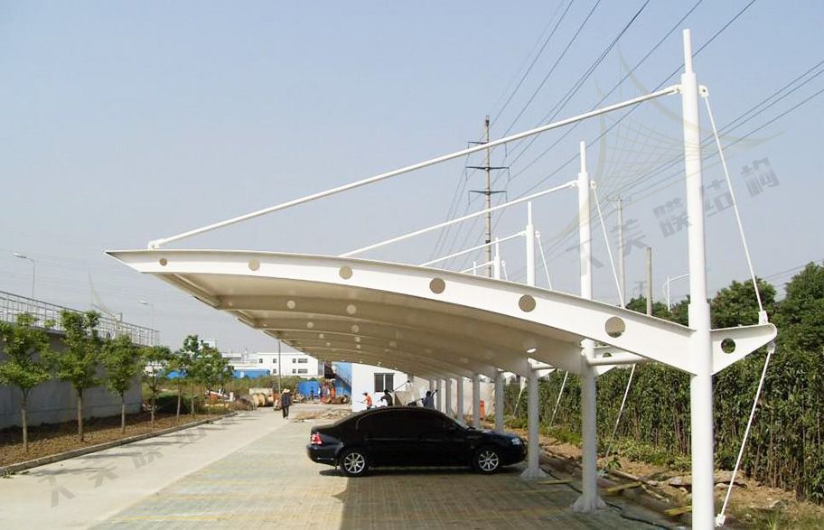 7字型膜結(jié)構(gòu)車棚 7字型膜結(jié)構(gòu)車棚
