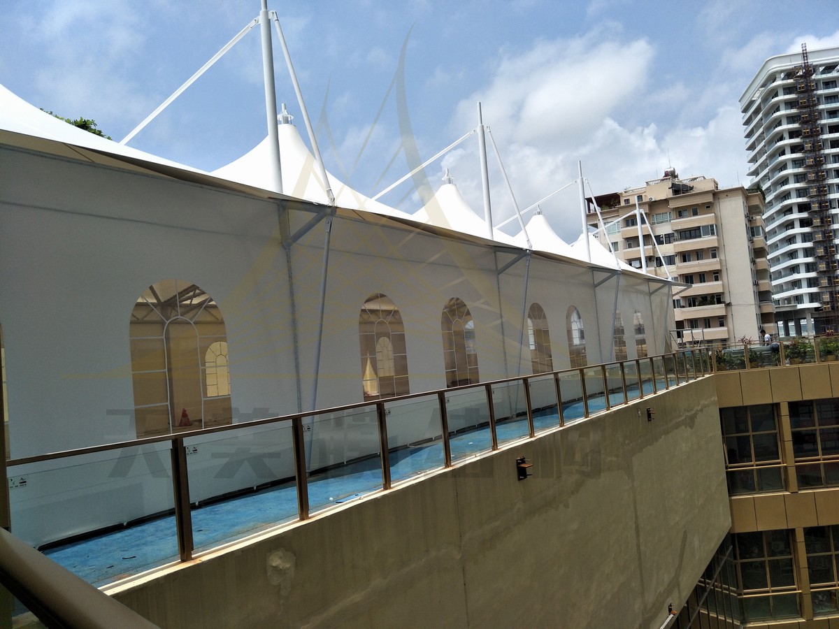 膜結(jié)構(gòu)篷房