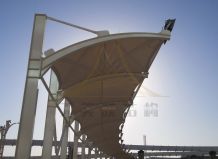 七字型膜結(jié)構(gòu)遮陽棚